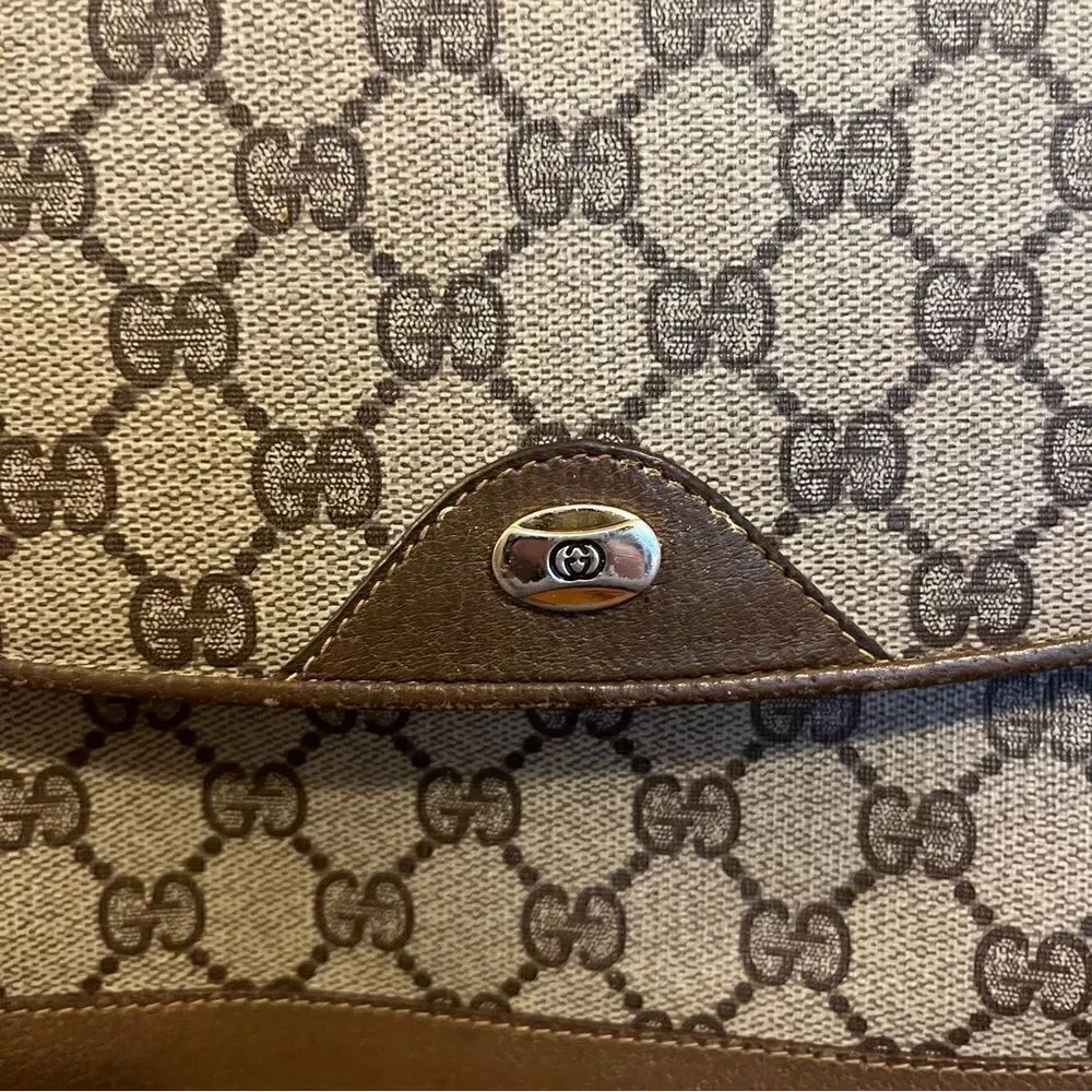 Gucci Supreme Crossbody/Shoulder Bag - Picture 5 of 16